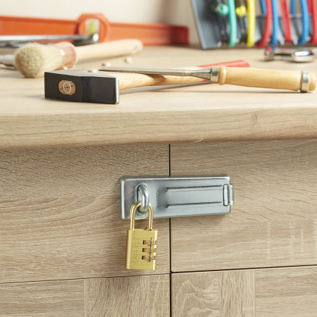 Замок навісний кодовий Master Lock Combination Padlock 630EURD 